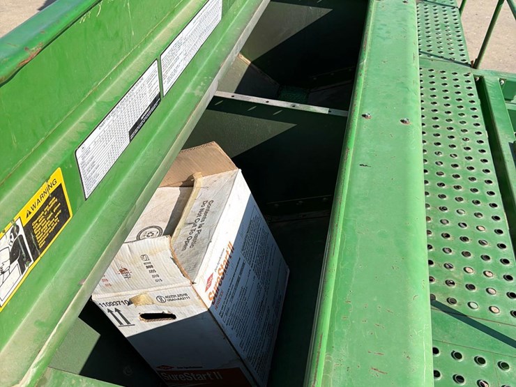 john-deere-750-image-46