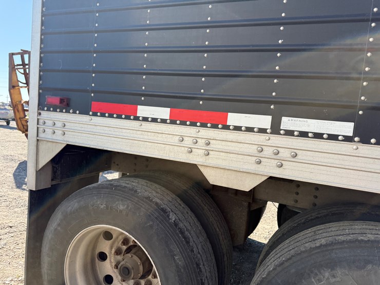 2015-timpte-hopper-bottom-image-63