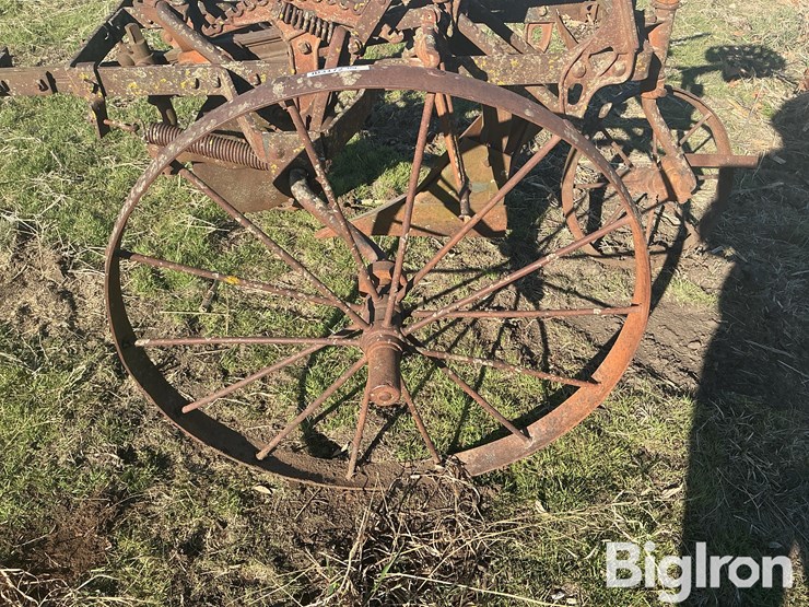 1-bottom-plow-image-10