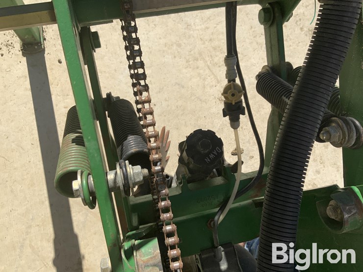 john-deere-1700-image-16