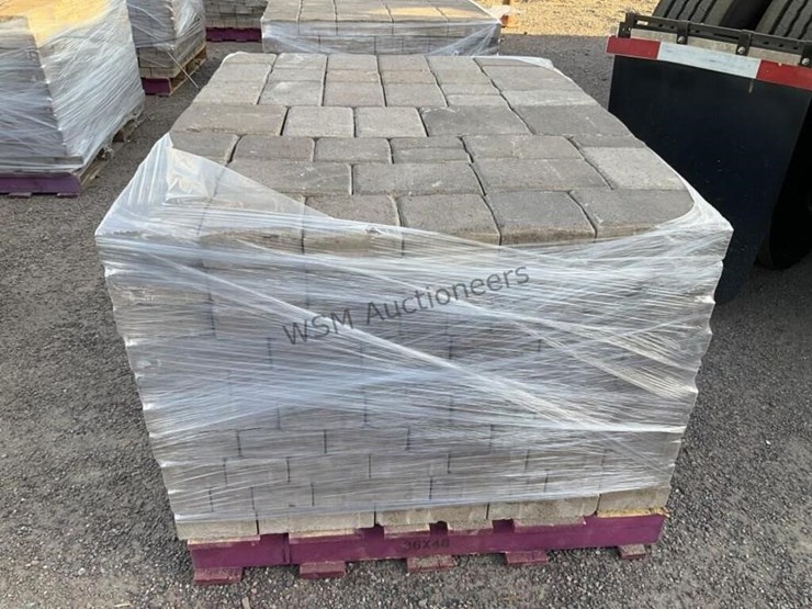 pallet-of-stone-pavers-image-4