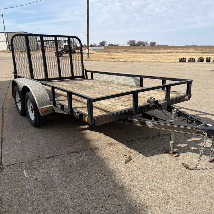 2011 PJ FLATBED