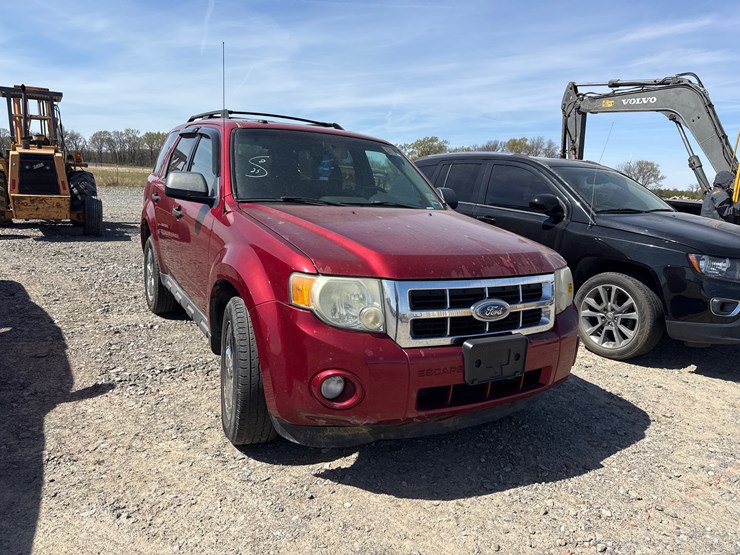 2009-ford-escape-xlt-image-2