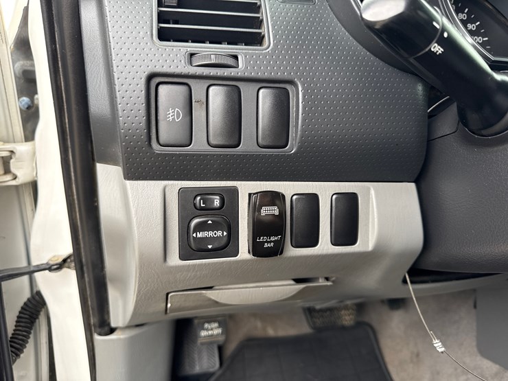 2006-toyota-tacoma-image-45