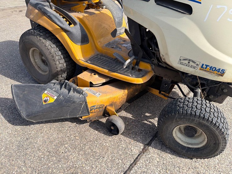 cub-cadet-lt1045-image-9