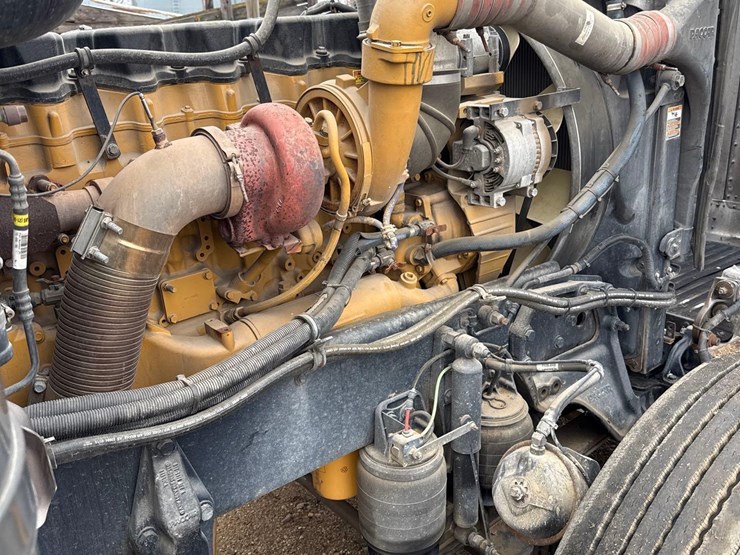 2016-peterbilt-389-image-124