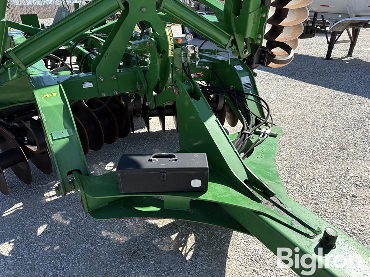 2012-john-deere-2623-image-14