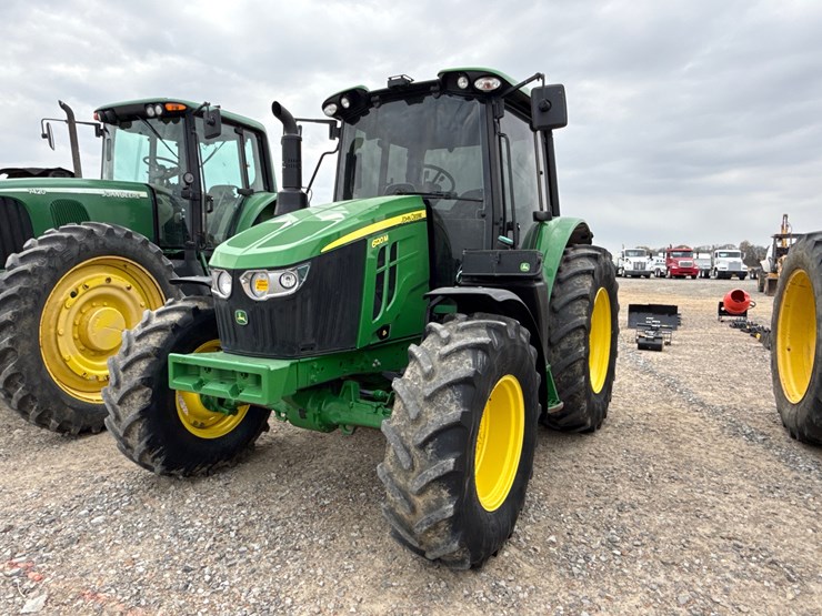 2023-john-deere-6120m-image-1