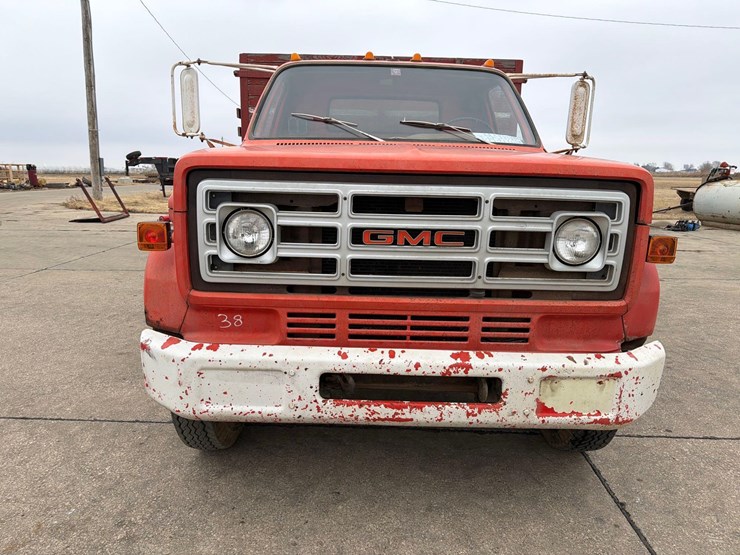 1974-gmc-5000-image-2