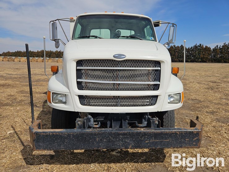 1999-sterling-l8513-image-2