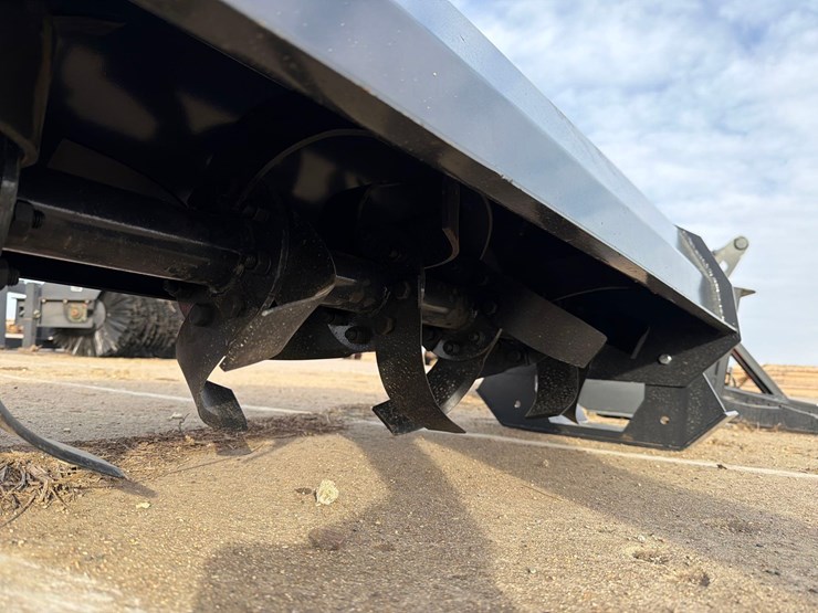 2025-wolverine-86”-skidloader-tiller-image-9