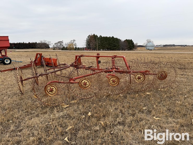 tonutti-10-wheel-rake-image-5