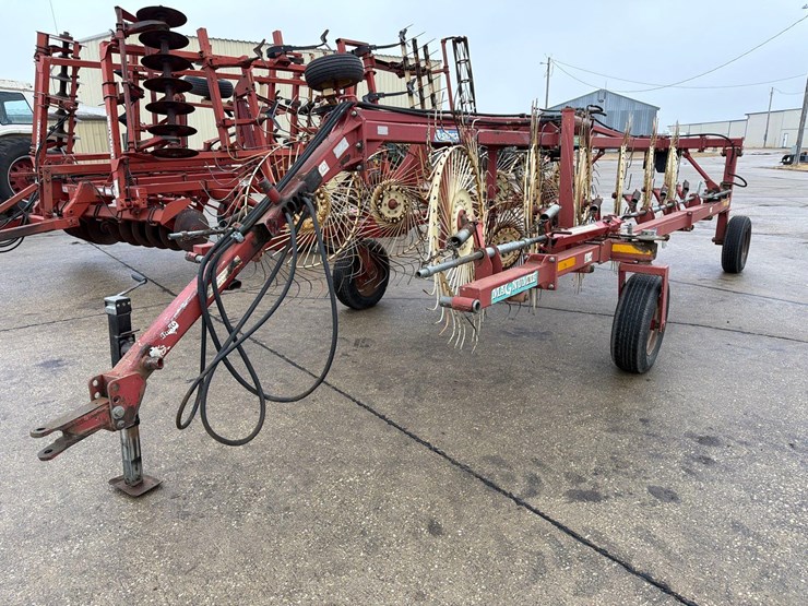 sitrex-magnum-mk-10-12-pull-type-wheel-rake-image-2