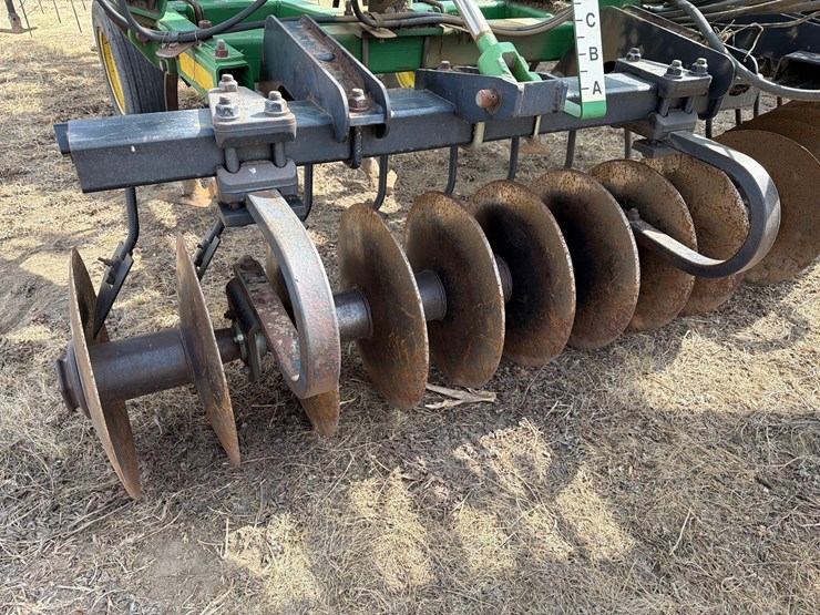 john-deere-726-image-16