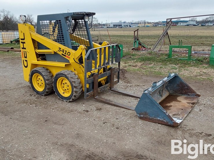 1993-gehl-3410-image-3