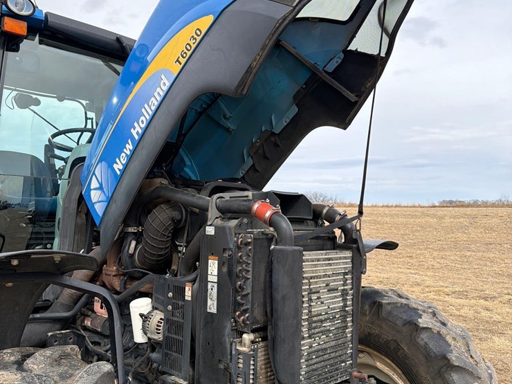 2011-new-holland-t6030-plus-image-62