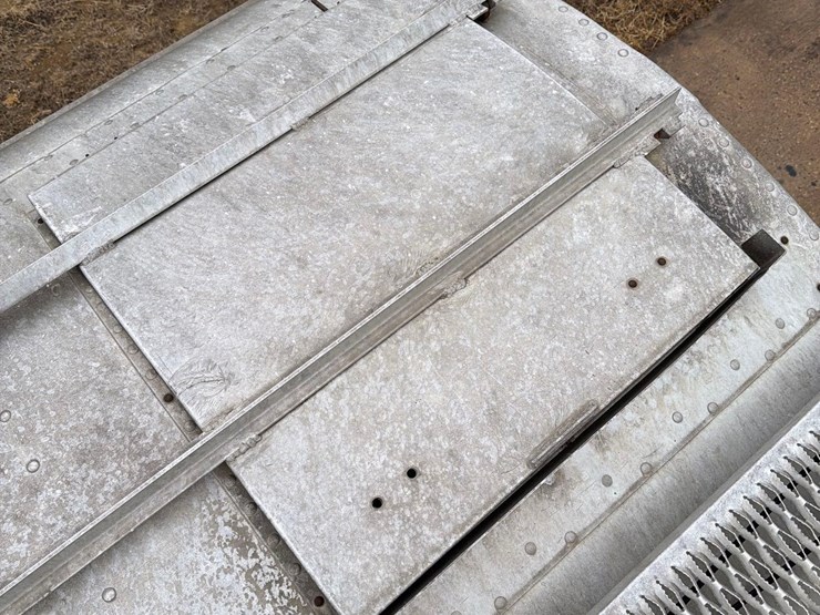 1999-bulkliner-36ft-semi-feed-trailer-image-51