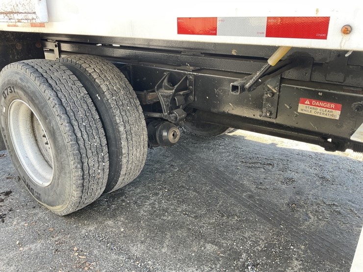 2011-ford-f750-image-5