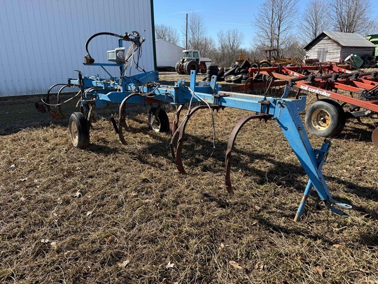 nh3-9-shank-tool-bar-image-1