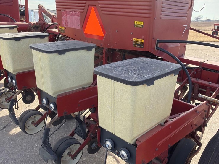 international-800-image-37