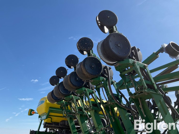 2010-john-deere-1790-image-14