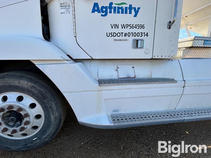 1998-freightliner-century-120-image-16