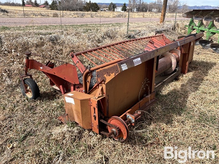 international-810-image-7