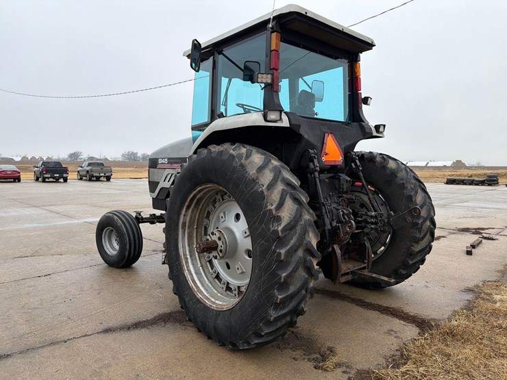 agco-white-6145-image-4