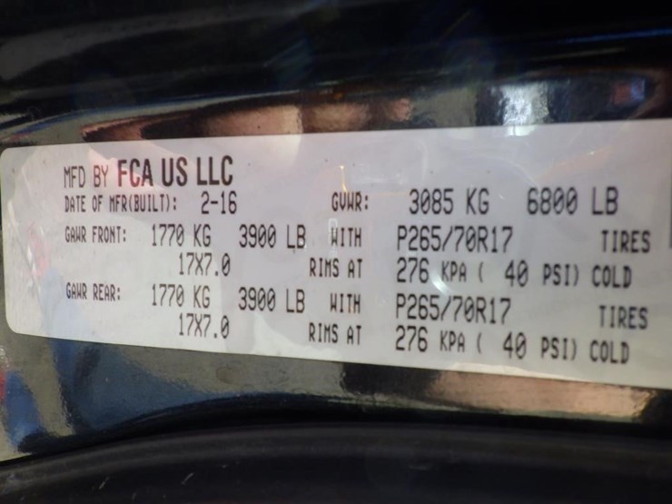 2016-dodge-1500-image-16