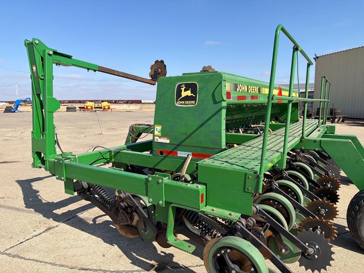 john-deere-750-image-7