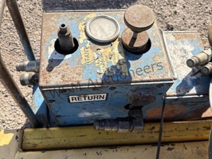 condux-hydraulic-cable-puller-image-9