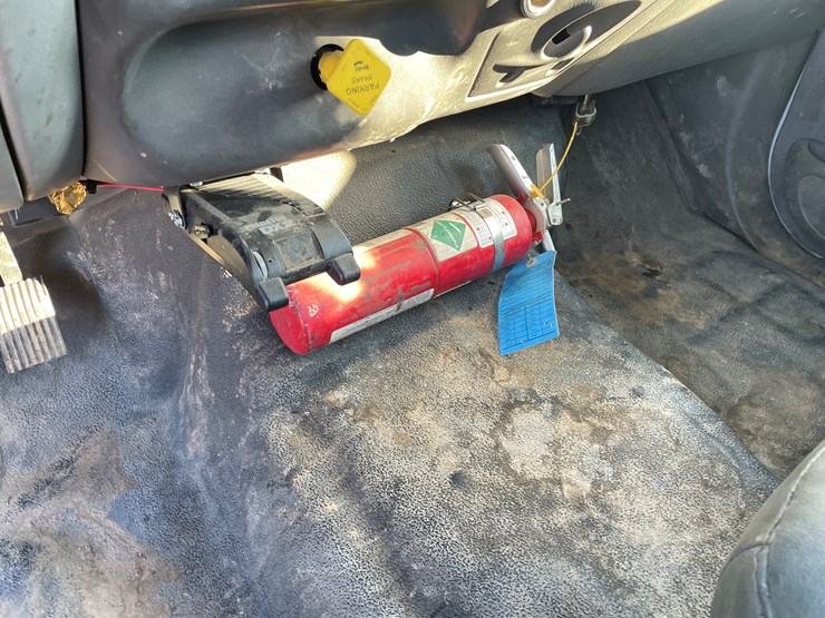 2009-ford-f750-xlt-image-40