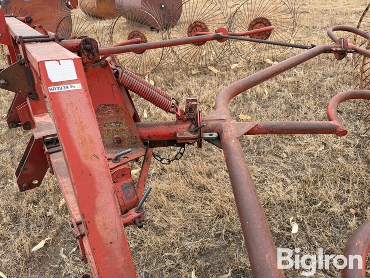 tonutti-10-wheel-rake-image-12