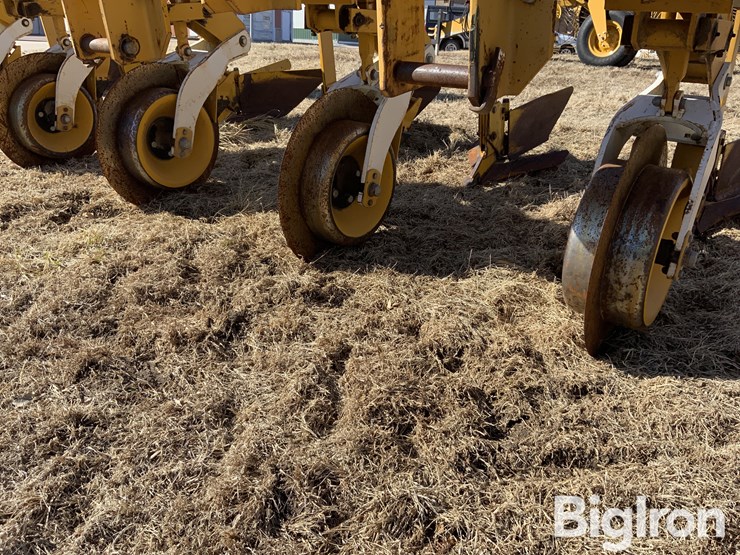 buffalo-62000830-8r30-cultivator-image-10