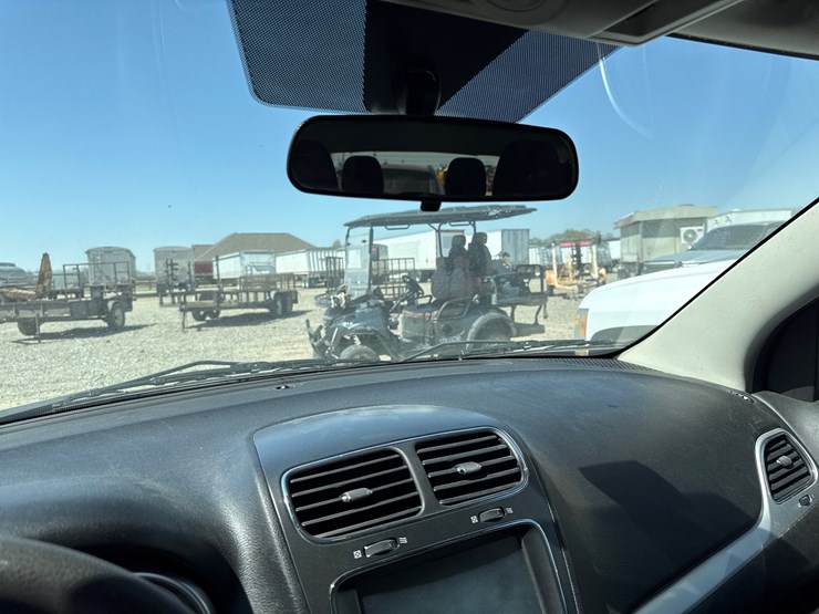 2012-dodge-journey-image-41