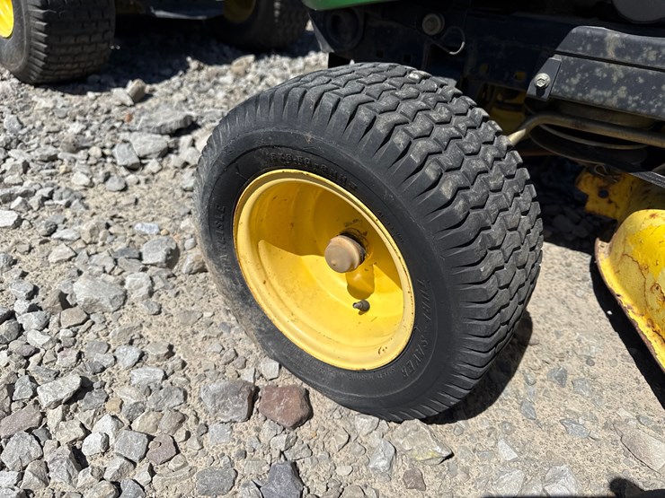 john-deere-l120-image-10