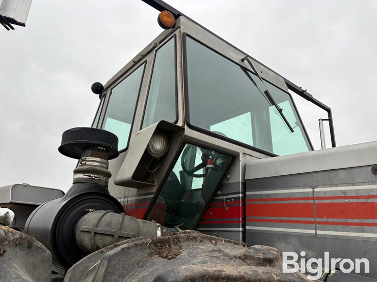 white-4-210-image-12