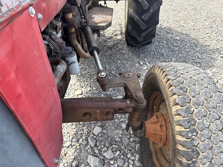 massey-ferguson-245-image-30