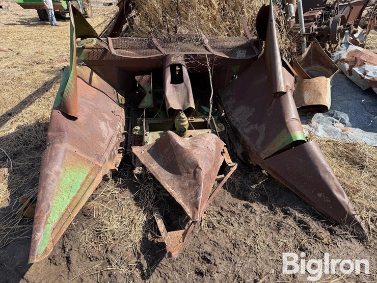 farm-scrap-metal-pile-image-15