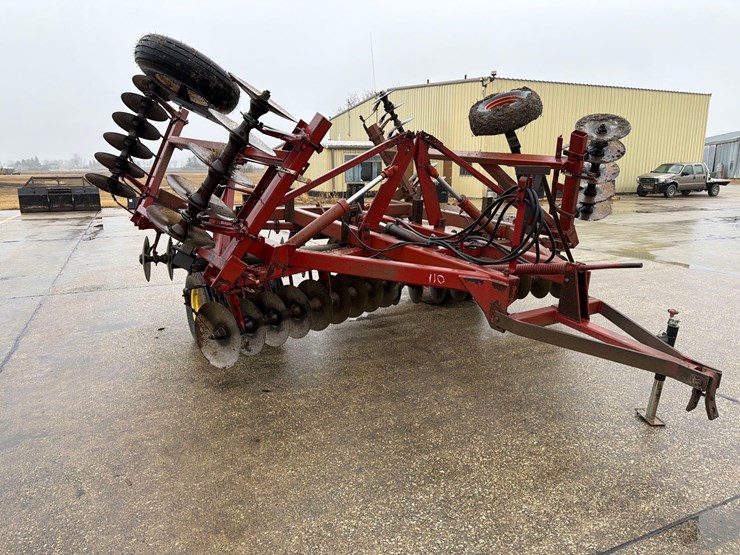 international-490-image-3