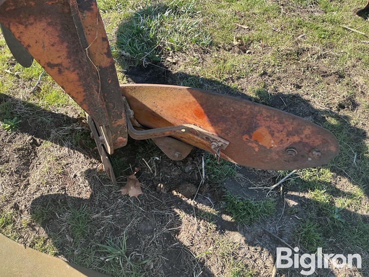 2-bottom-plow-image-17
