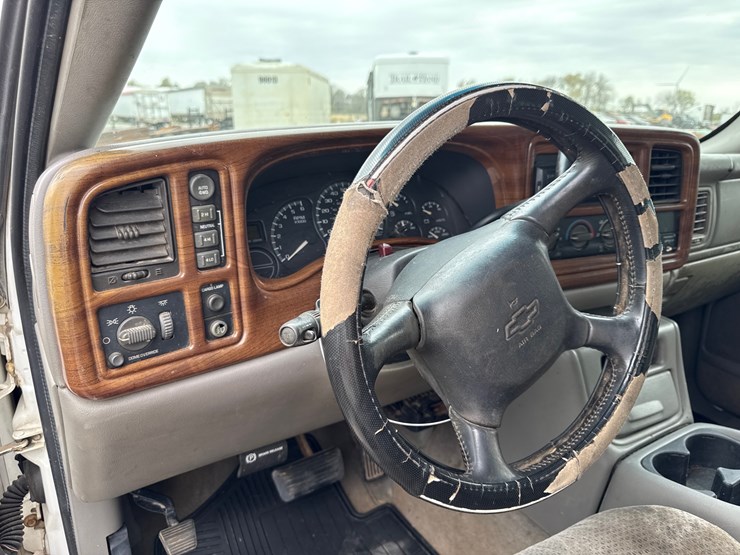 1999-chevrolet-2500-image-32