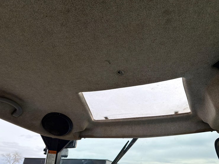 2011-new-holland-t6030-plus-image-48