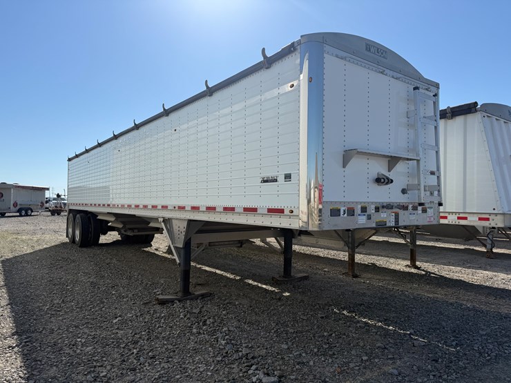 2022-wilson-hopper-bottom-image-1