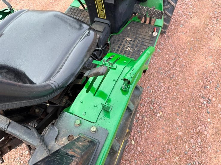 john-deere-4100-image-24