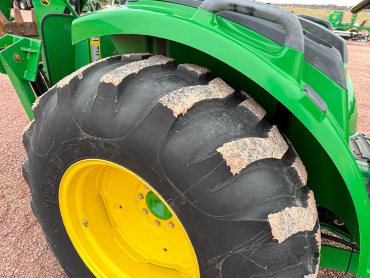 john-deere-4052m-image-9