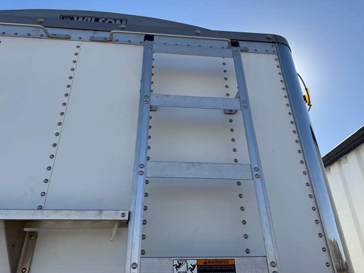 2022-wilson-hopper-bottom-image-42