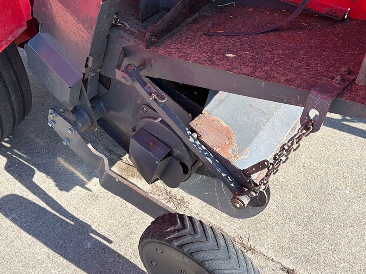 massey-ferguson-2856a-image-38