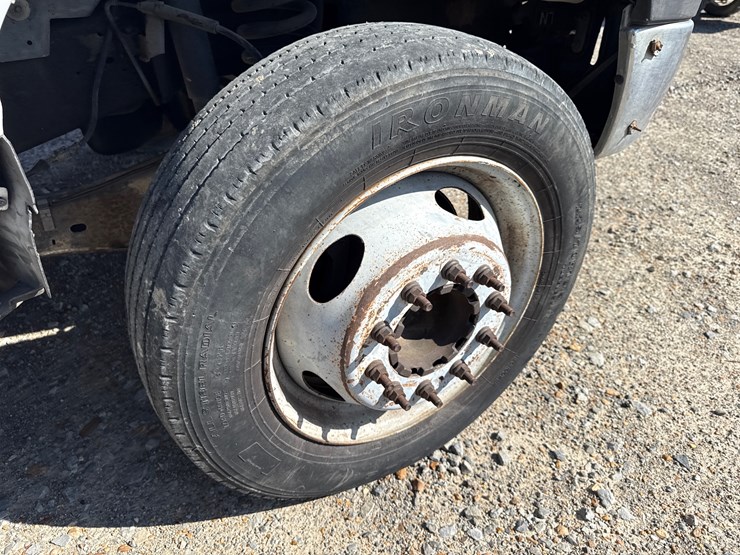 2007-ford-f550-image-34