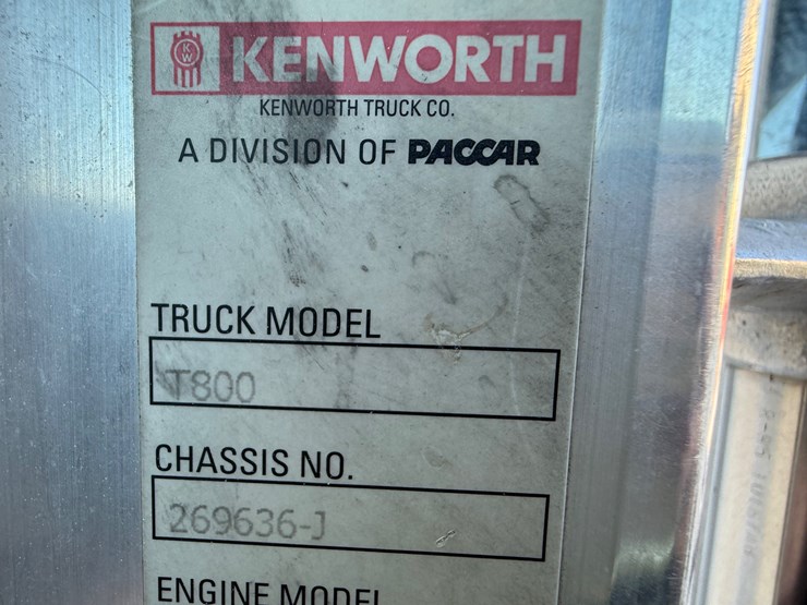2010-kenworth-t800-image-39
